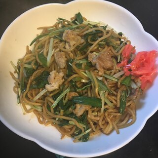 水菜、にら、豚肉の焼きそば